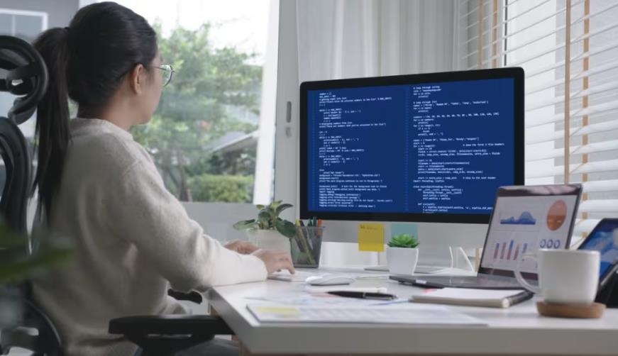 鹰手营子矿区企业数字化解决方案：机器学习赋能商业模式升级的核心路径